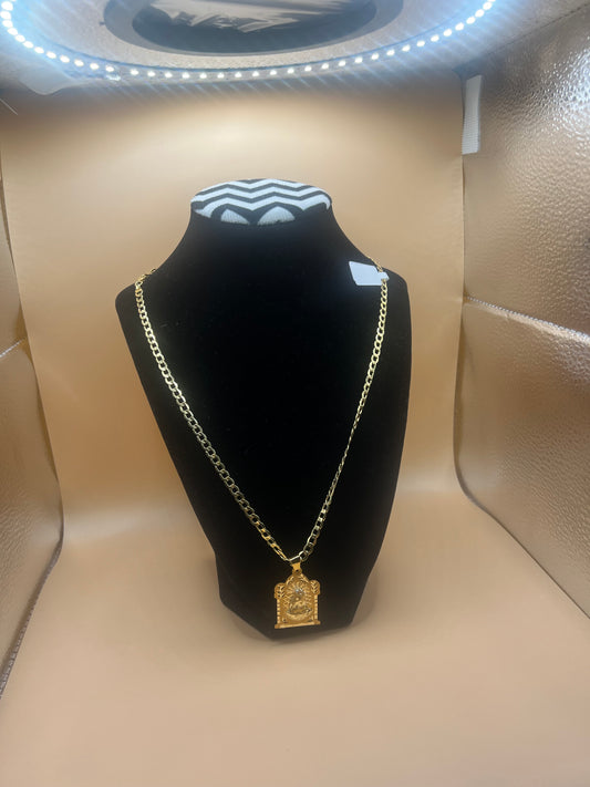 Cadena con la virgen de la caridad del cobre